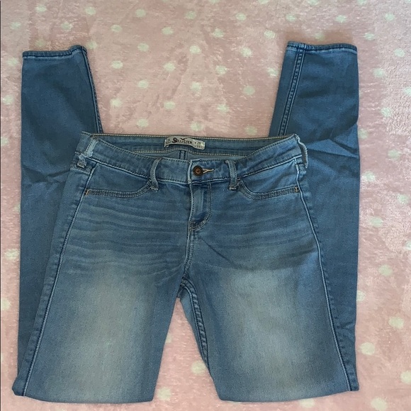 Hollister Jeans - Picture 2 of 8